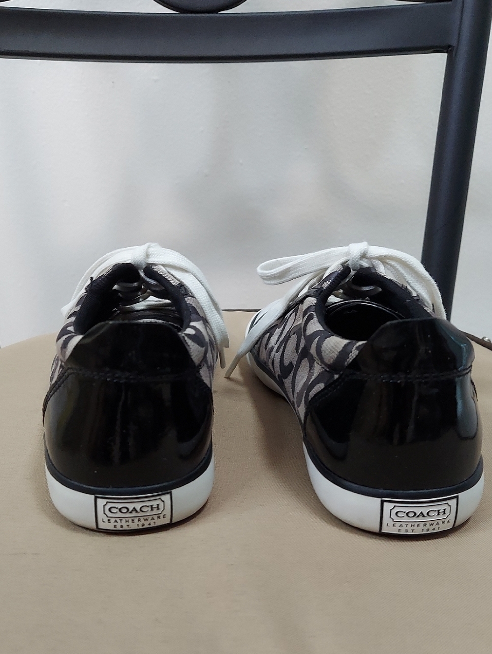 Coach Shoes, Size 8, Logo Fabric, Black & Gray, Patent Leather Heel - Picture 9 of 12